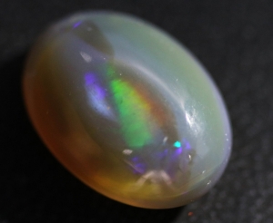 Cats Eye opal 7.40 carats