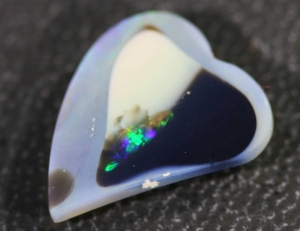 Heart shape opal 3.65 carats